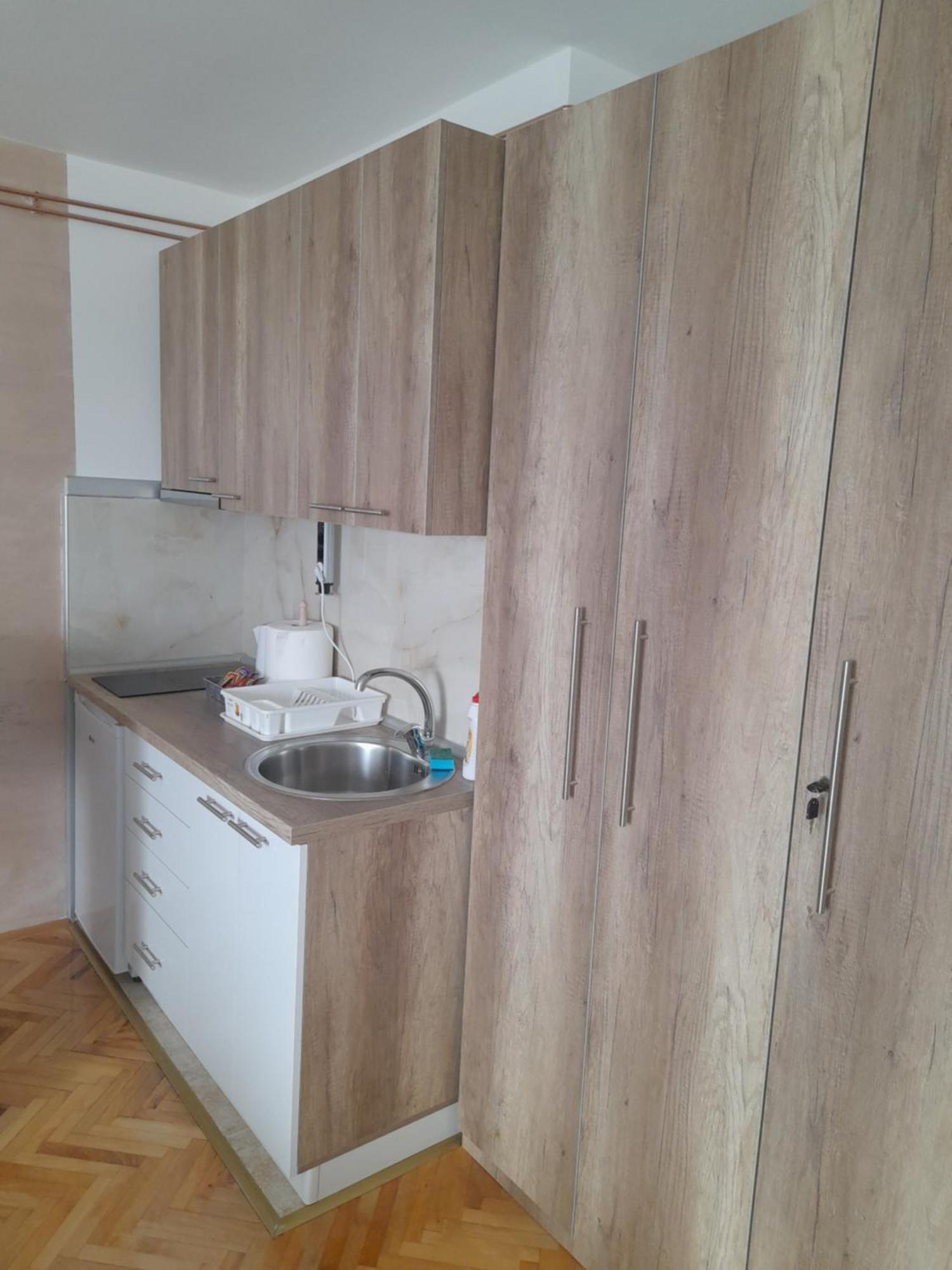 Holiday Apartament Three Ni Eksteriør billede